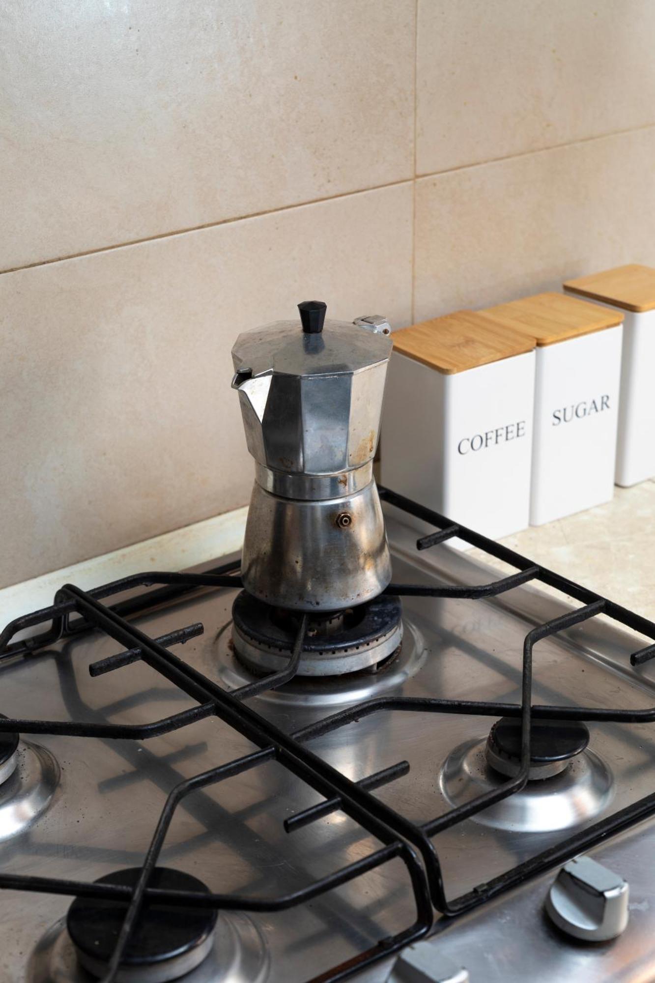 Modern 3 Bedroom & 3 Bathroom Apartment - Near Balluta Bay Сент Джулианс Экстерьер фото