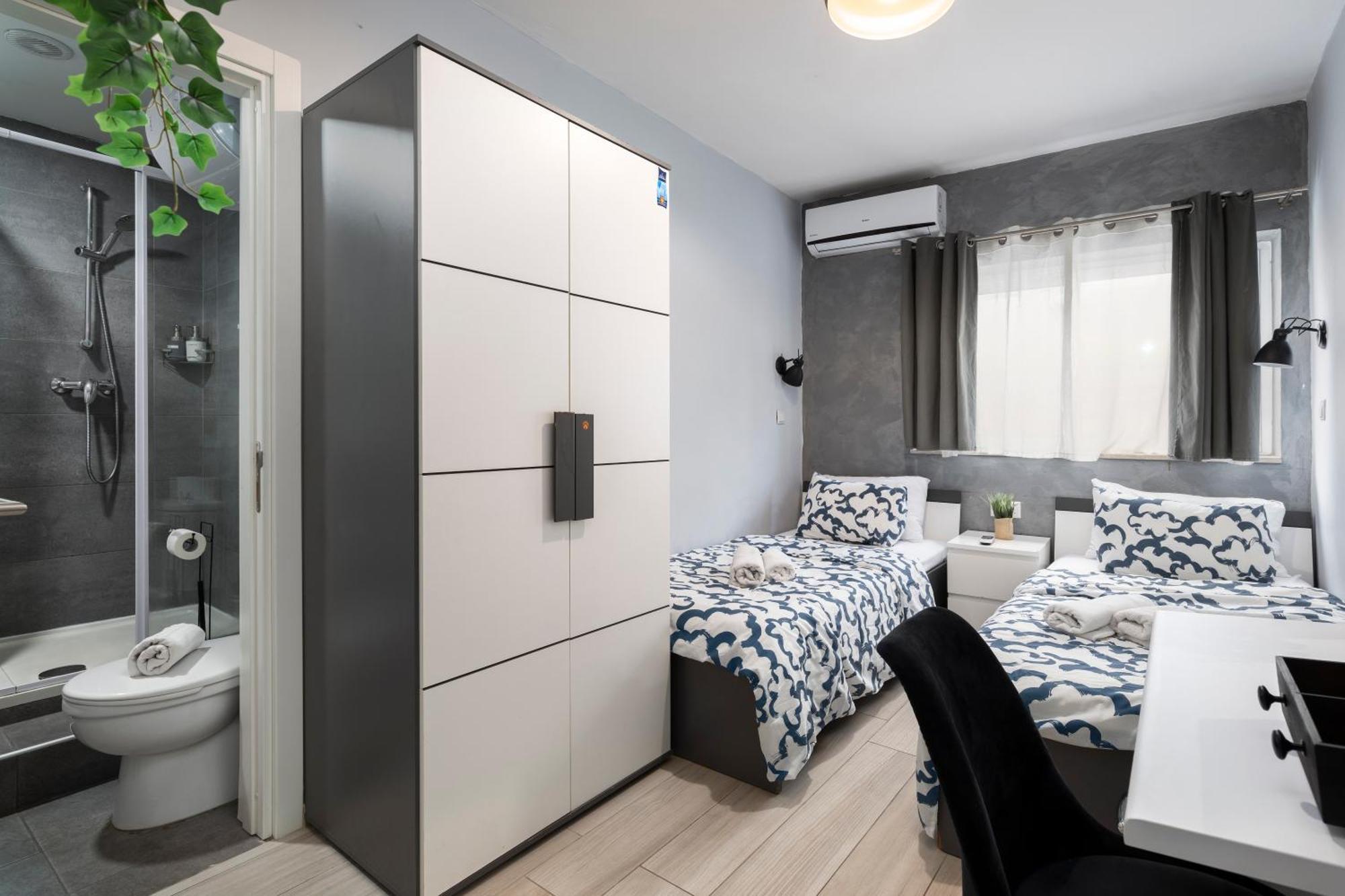 Modern 3 Bedroom & 3 Bathroom Apartment - Near Balluta Bay Сент Джулианс Экстерьер фото